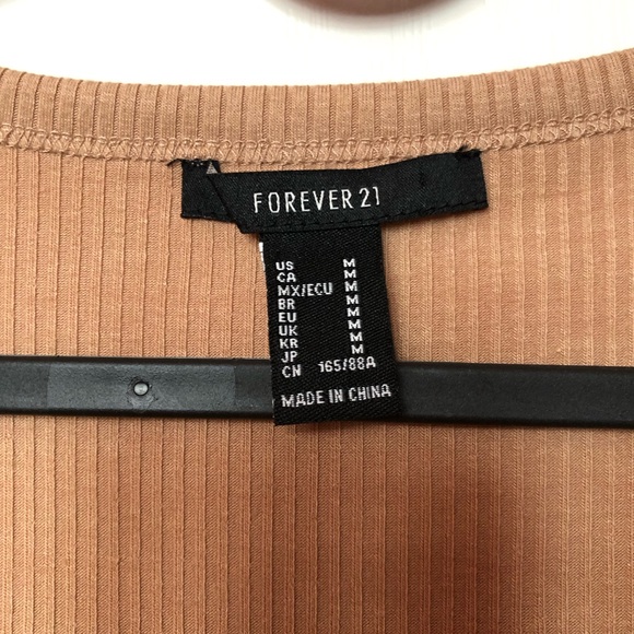 FOREVER21 Ribbed, Button-Up Cropped Tee - Size M - Picture 2 of 4